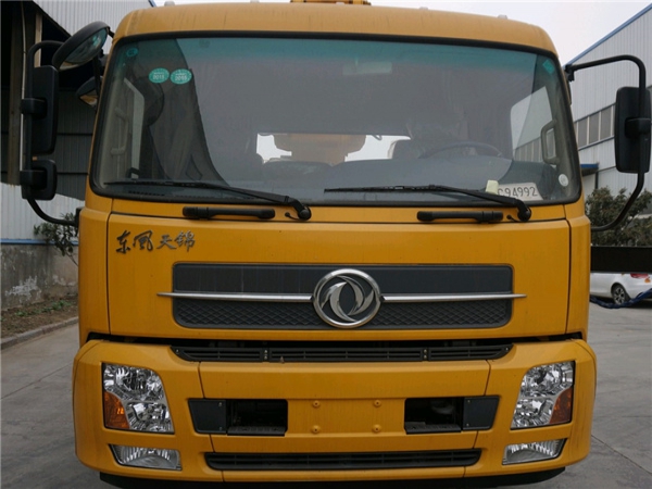 國(guó)六東風(fēng)天錦34米高空作業(yè)車(chē)